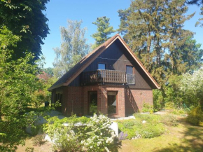 Martha - Ferienhaus, 3 Schlafzimmer, 2 bis 8 Personen, S-Bahn nach Berlin, Strausseenähe, ruhige Lage